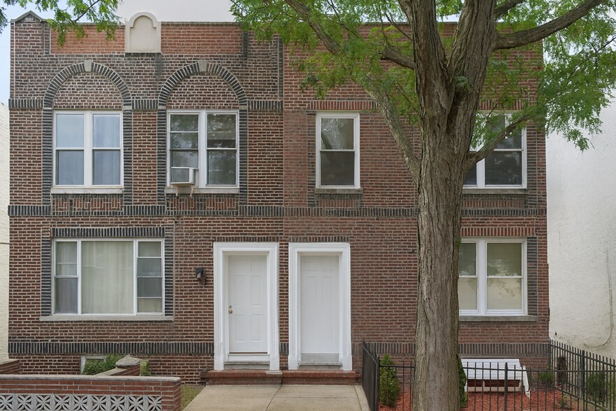 2041 85th St, Brooklyn, NY for sale - Primary Photo - Image 1 of 1