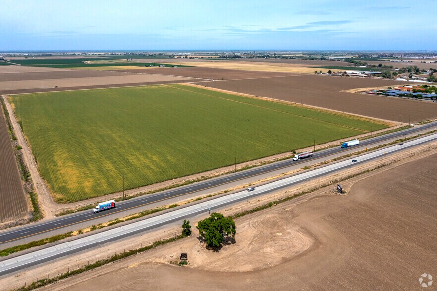 0 W Pacheco Blvd, Los Banos, CA à vendre - Photo du bâtiment - Image 1 de 11