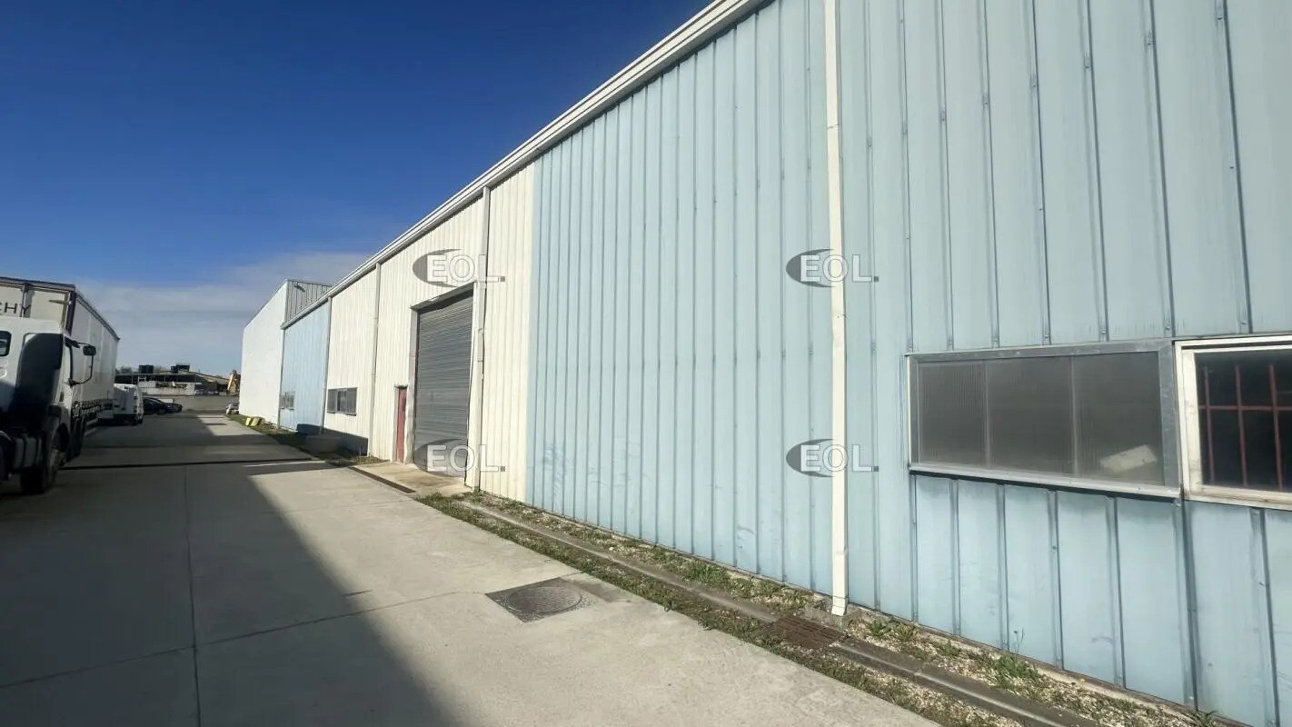 Industrial in Ozoir-la-Ferrière for lease Building Photo- Image 1 of 6
