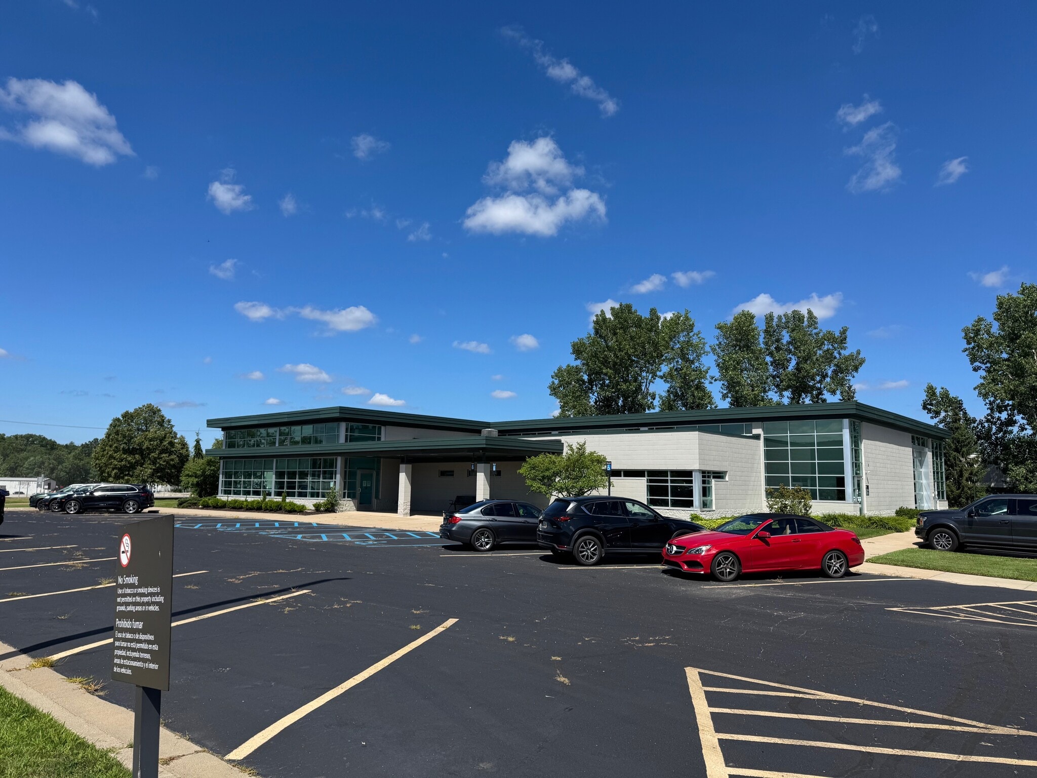 3350 Broadmoor Ave SE, Grand Rapids, MI for lease Building Photo- Image 1 of 20