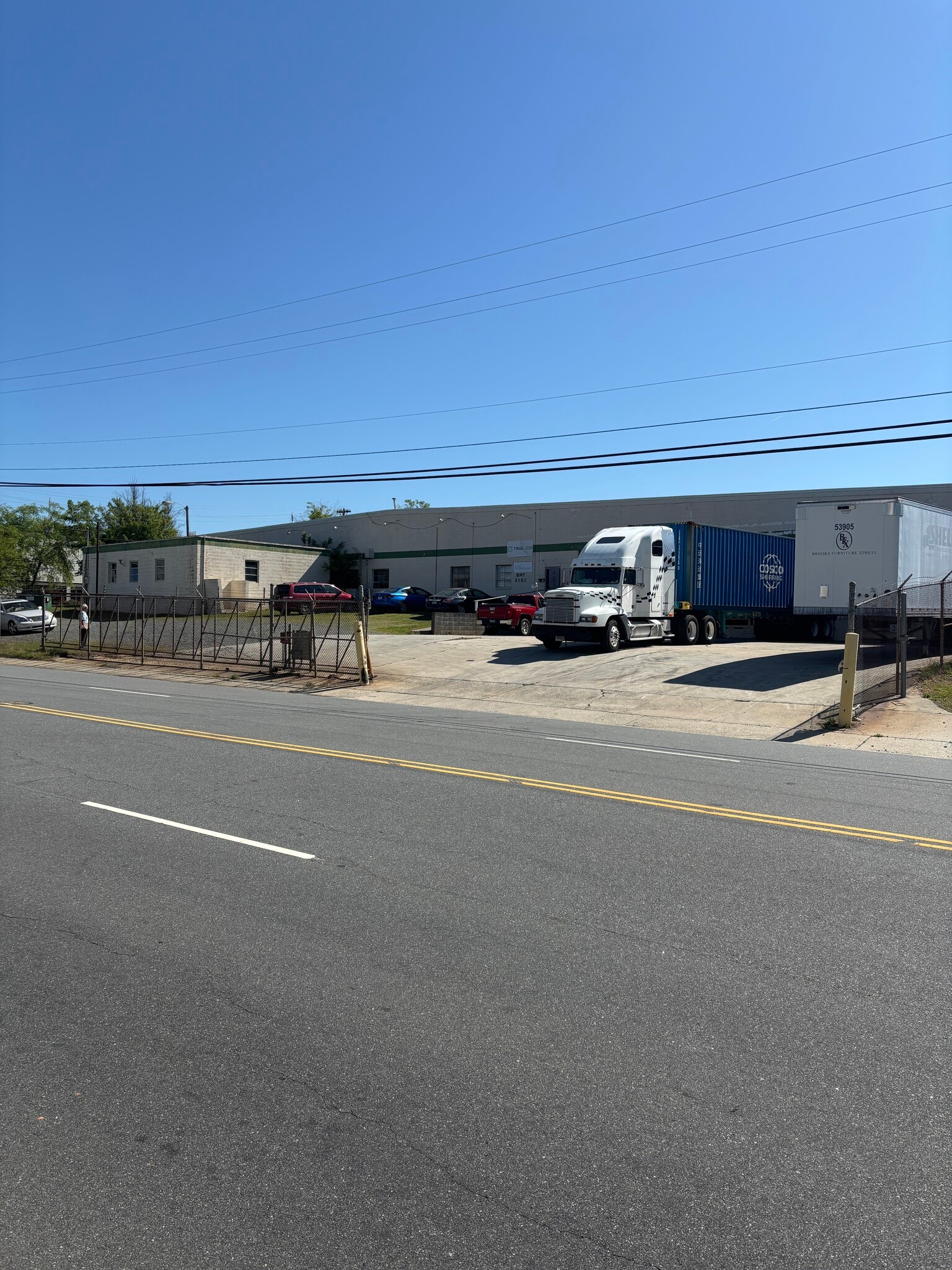 3102 Shorefair Dr, Winston-Salem, NC for lease Building Photo- Image 1 of 36