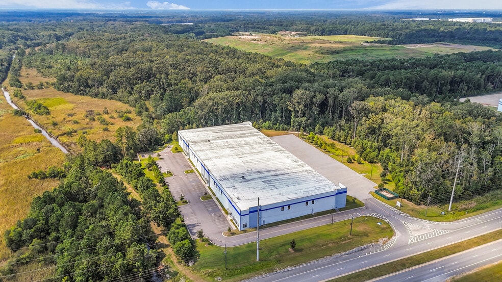 1315 Dean Forest Rd, Savannah, GA for lease - Building Photo - Image 3 of 4