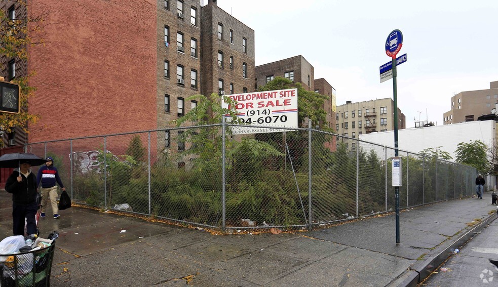 2050 Grand Concourse, Bronx, NY à vendre - Photo principale - Image 1 de 1