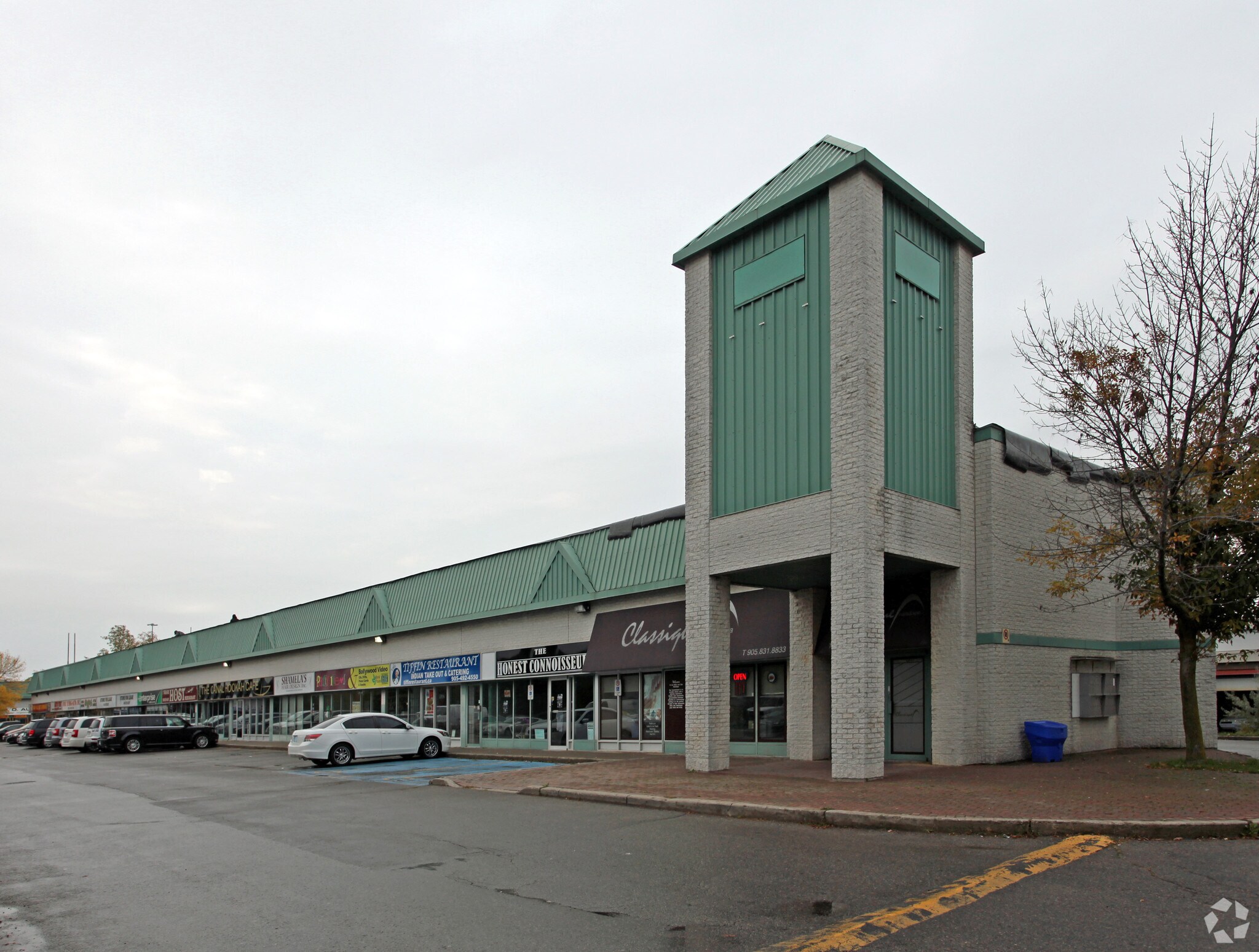 1211 Kingston Rd, Pickering, ON à vendre Photo principale- Image 1 de 1