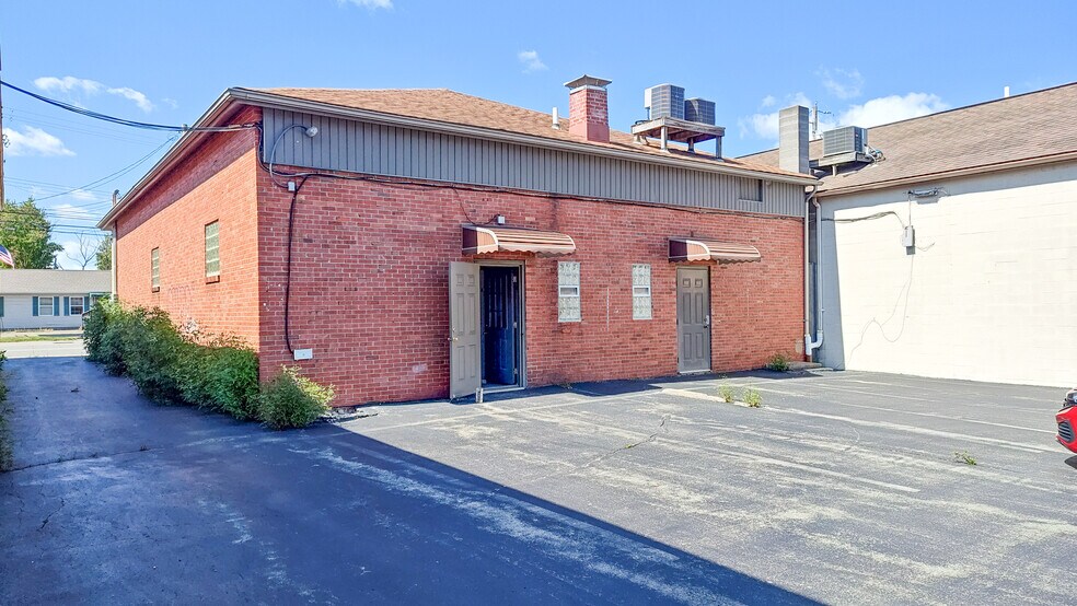 6209-6211 Market St, Youngstown, OH à vendre - Photo du bâtiment - Image 2 de 17