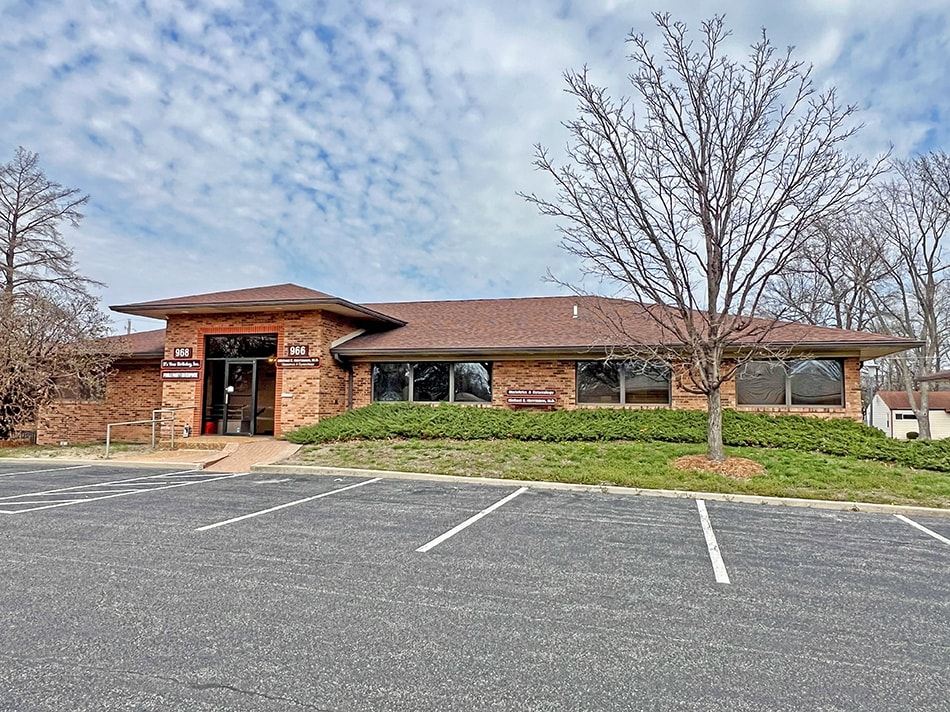 2900 Frank Scott Pky W, Belleville, IL for lease Primary Photo- Image 1 of 24