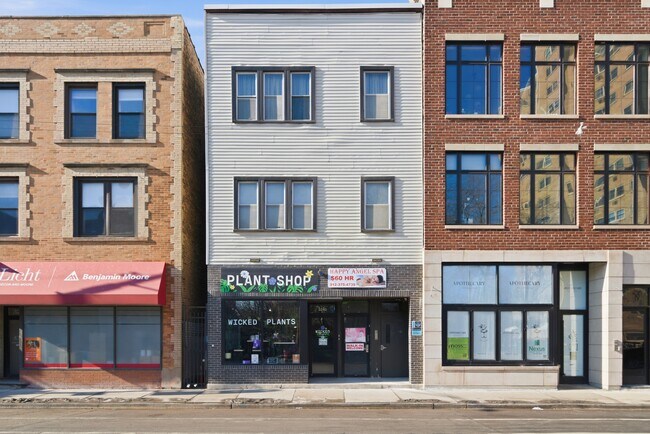 More details for 3240 N Clark St, Chicago, IL - Multifamily for Sale