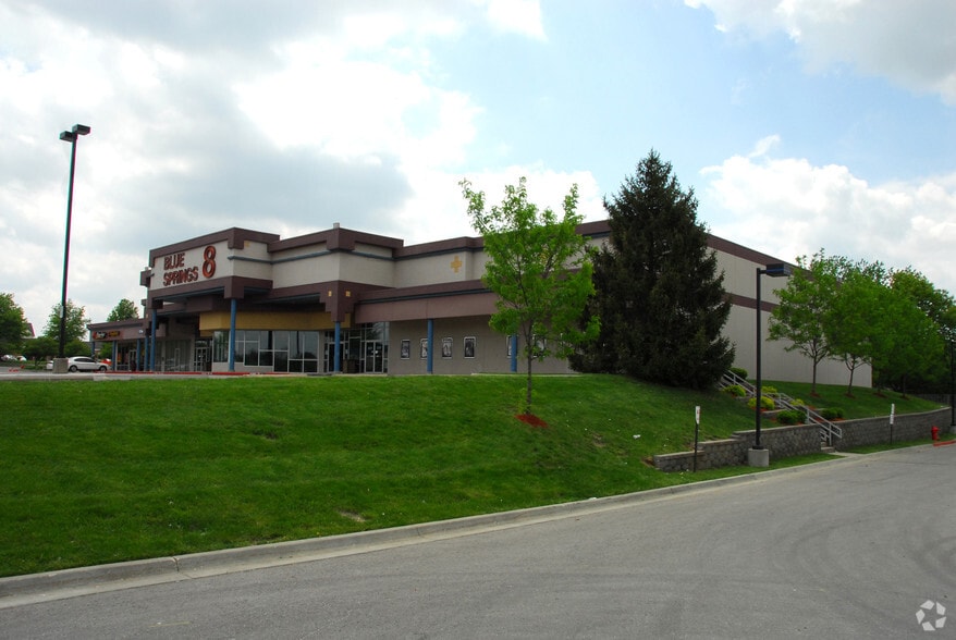 1901 NW 7 Hwy, Blue Springs, MO à vendre - Photo du bâtiment - Image 3 de 4