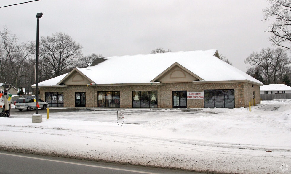 1384 Holton Rd, Muskegon, MI for lease - Building Photo - Image 2 of 4