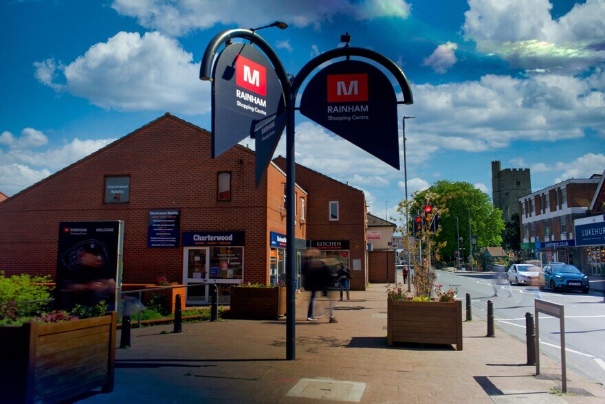 Rainham Shopping Centre, Gillingham à louer - Photo du bâtiment - Image 2 de 4