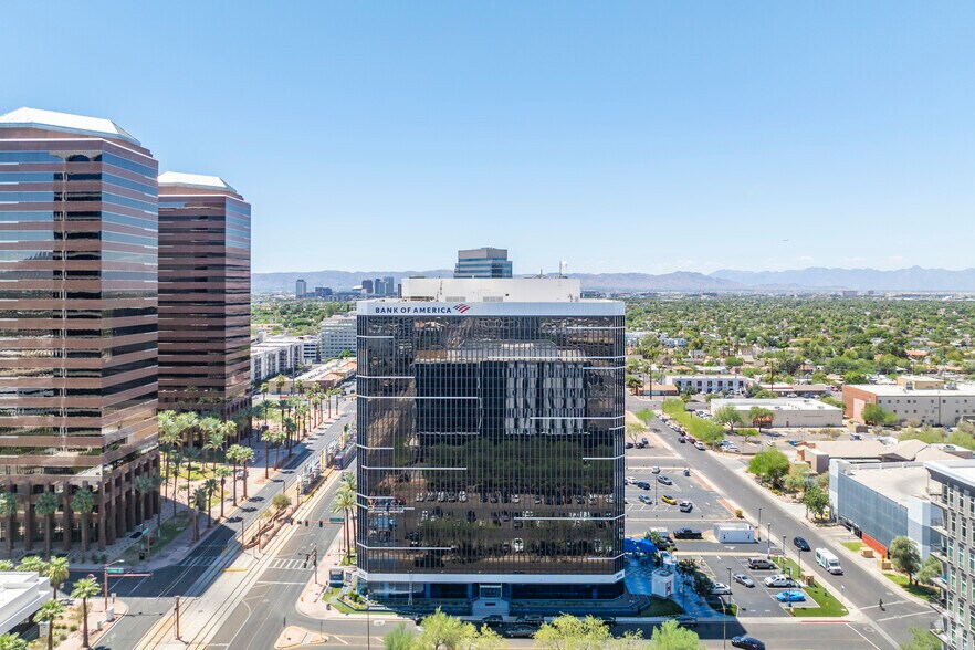 3030 N Central Ave, Phoenix, AZ à louer - Aérien - Image 3 de 13