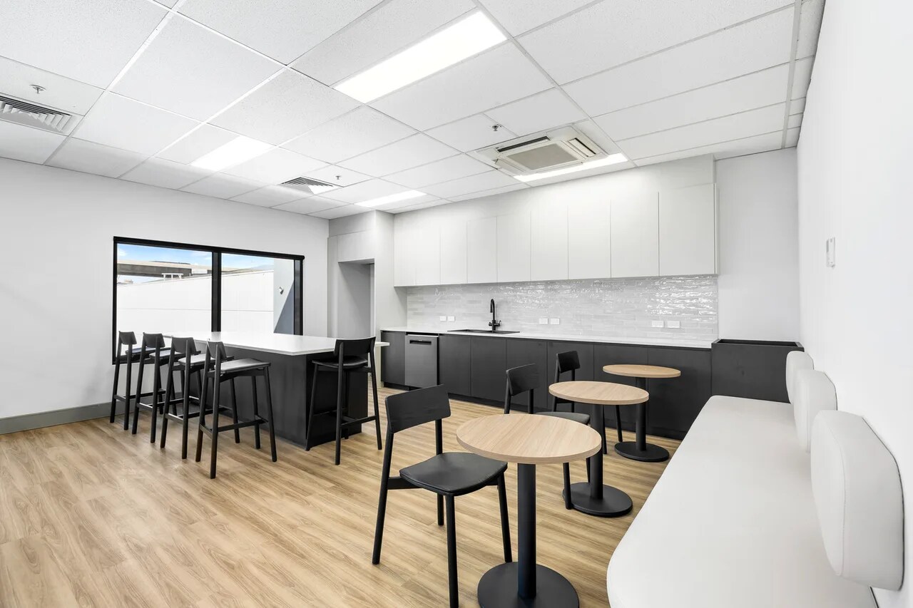 768 Lorimer St, Port Melbourne for lease Interior Photo- Image 1 of 5