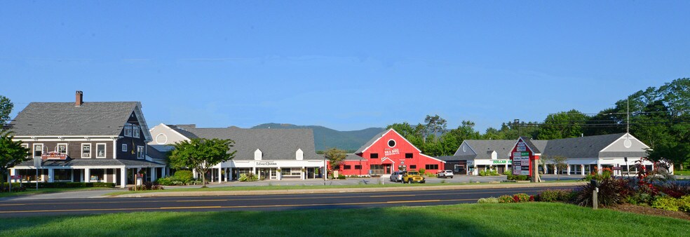 1976 White Mountain Hwy, North Conway, NH à louer - Photo du bâtiment - Image 2 de 12