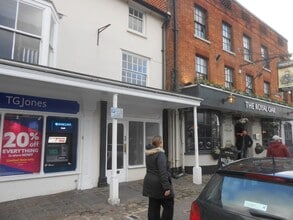 110-110A High St, Marlborough à louer Photo du bâtiment- Image 1 de 2