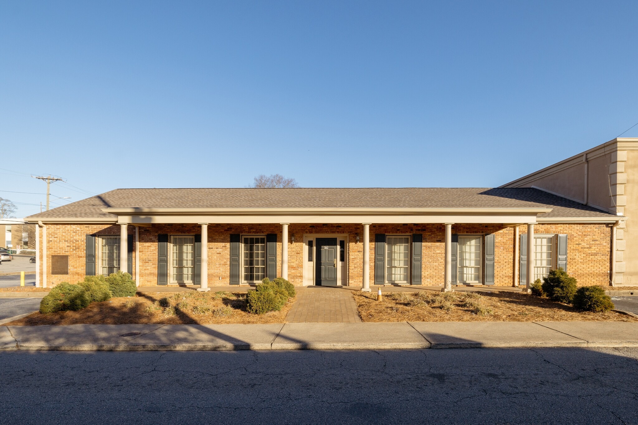 131 E Church St, Monroe, GA à louer Photo principale- Image 1 de 10