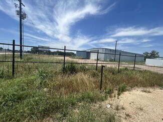 Plus de détails pour 304 E York St, Ganado, TX - Industriel à vendre