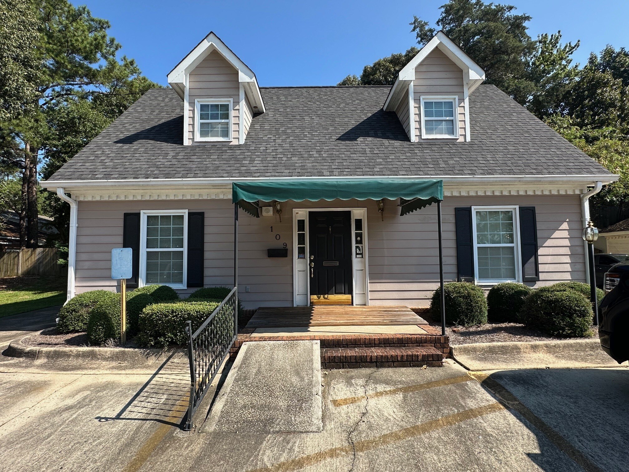 109 Westcliff Blvd, Warner Robins, GA for lease Interior Photo- Image 1 of 3