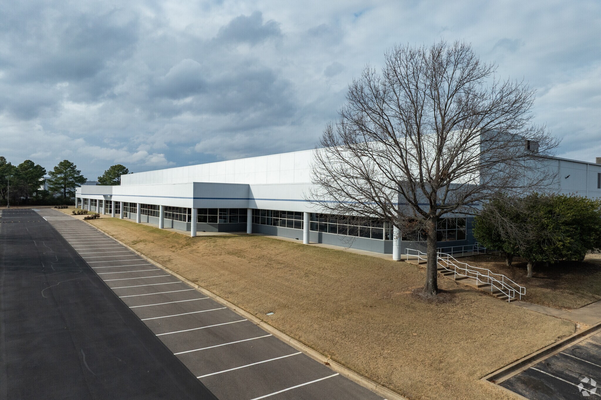 4650 E Shelby Dr, Memphis, TN for lease Primary Photo- Image 1 of 5