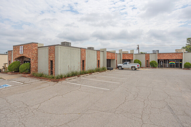 More details for 1811 Industrial Blvd, Norman, OK - Flex for Lease