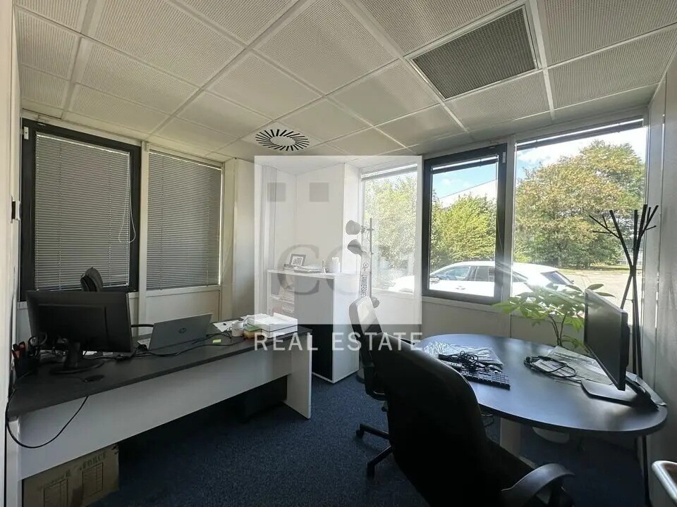 Office in Eybens for lease Building Photo- Image 1 of 9