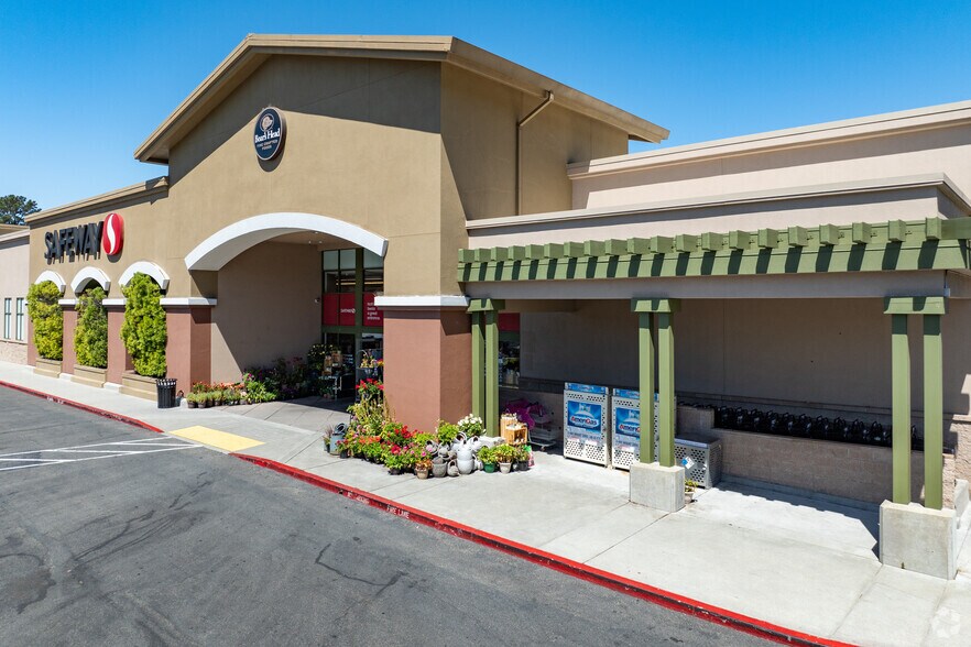 900-920 Diablo Ave, Novato, CA à louer - Photo du bâtiment - Image 3 de 6