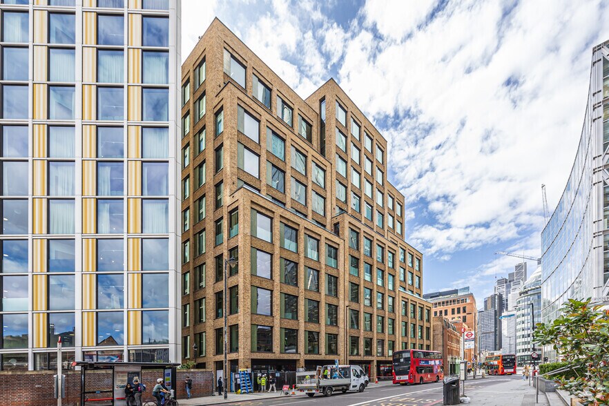 Elder St, Londres à louer - Photo du bâtiment - Image 2 de 2