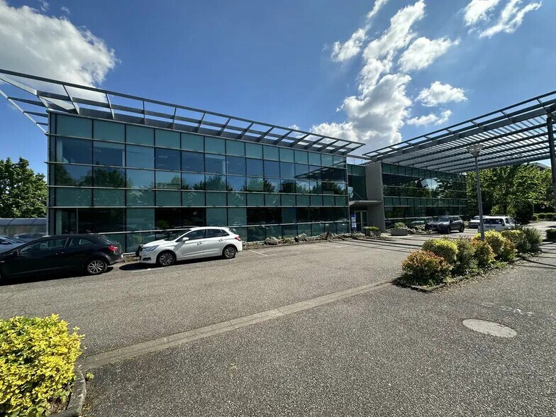 Bureau dans Schiltigheim à louer - Photo du bâtiment - Image 1 de 5