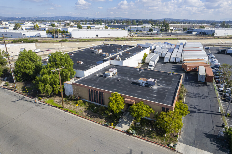 14930 Marquardt Ave, Santa Fe Springs, CA for lease - Building Photo - Image 2 of 26