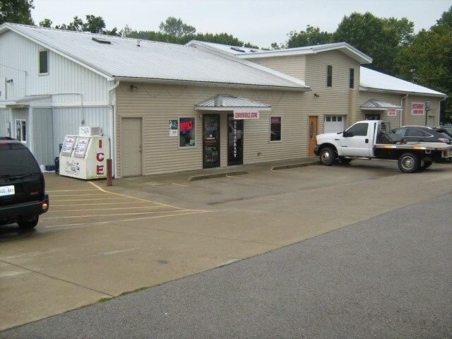 803 S Main St, Brownsville, KY à vendre Photo du b timent- Image 1 de 1