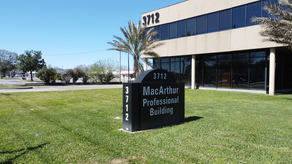 3712 MacArthur Blvd, New Orleans, LA à louer - Photo du bâtiment - Image 2 de 11