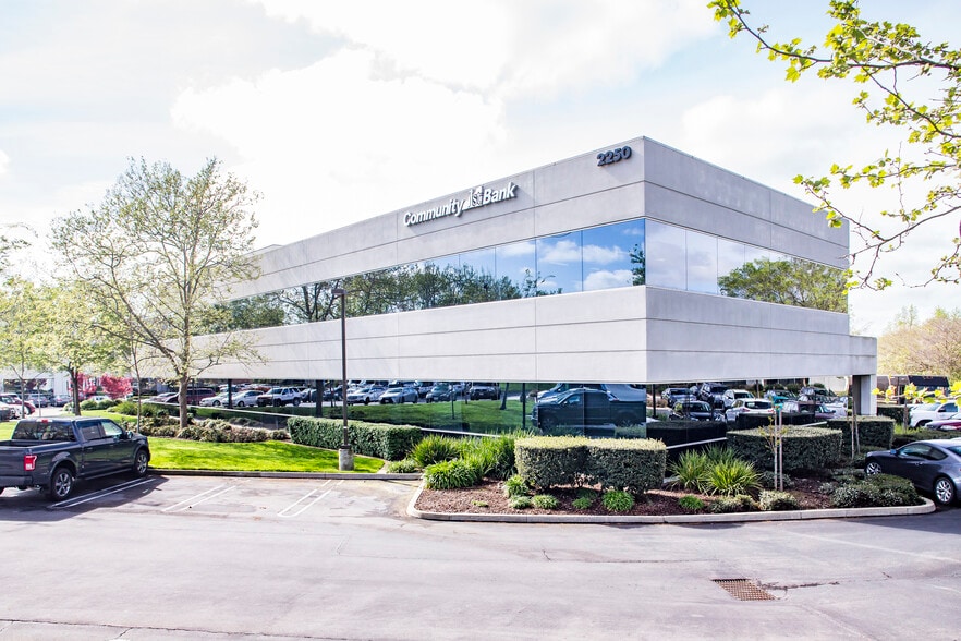 2250 Douglas Blvd, Roseville, CA for lease - Building Photo - Image 3 of 3
