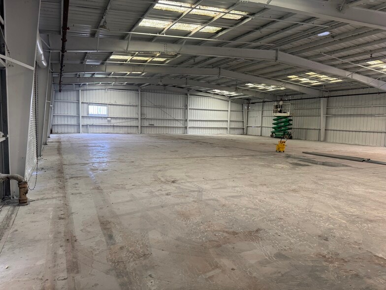 401 Parr Blvd, Richmond, CA for lease - Building Photo - Image 3 of 10