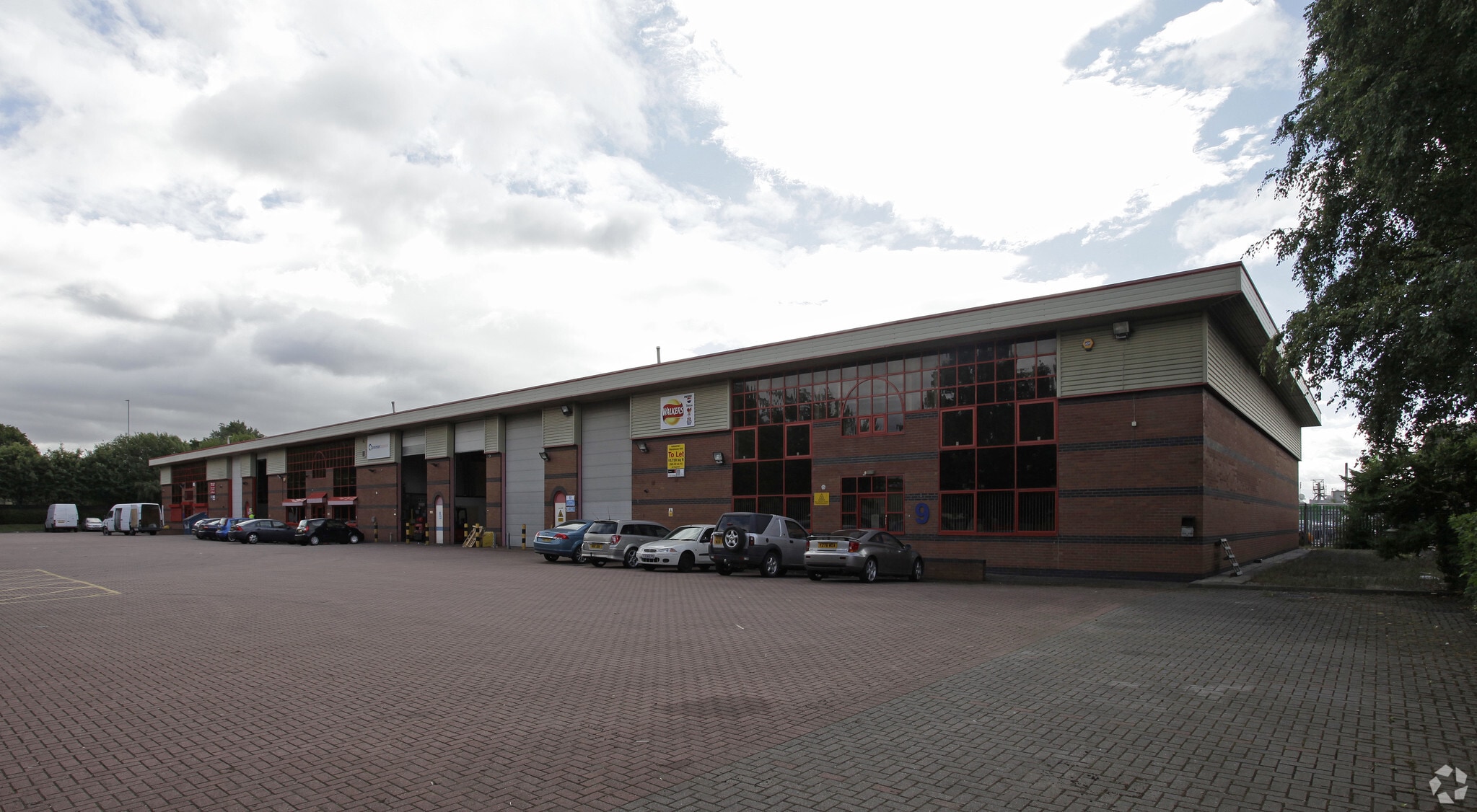Bridgewater Rd, Leeds for lease Primary Photo- Image 1 of 3