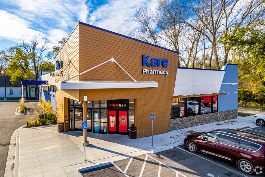 2500 S 4th St, Leavenworth, KS à vendre - Photo du bâtiment - Image 3 de 24