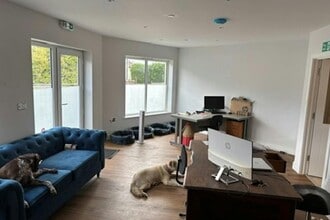 High St, Medstead for lease Interior Photo- Image 2 of 4