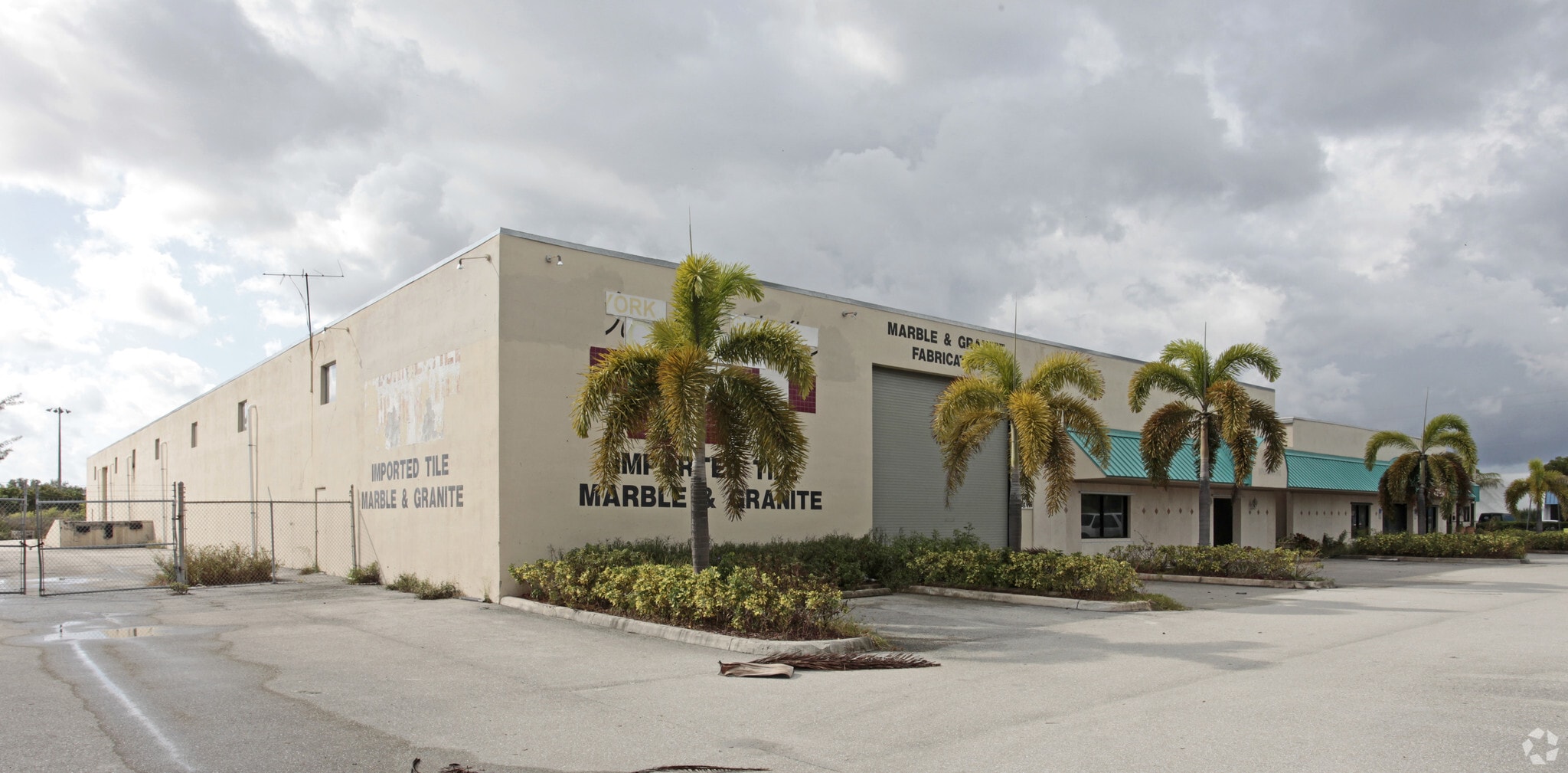 3300 45th St, West Palm Beach, FL for lease Primary Photo- Image 1 of 6
