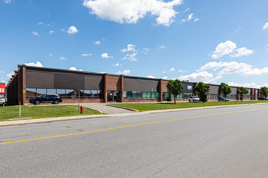 1475-1495 Rue Bégin, Montréal, QC à louer - Photo du bâtiment - Image 3 de 8