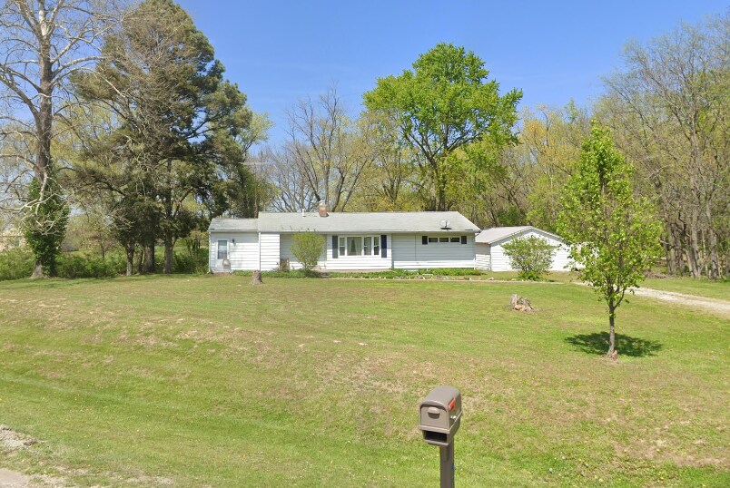 608 IL-13, Marissa, IL à vendre - Photo principale - Image 1 de 5