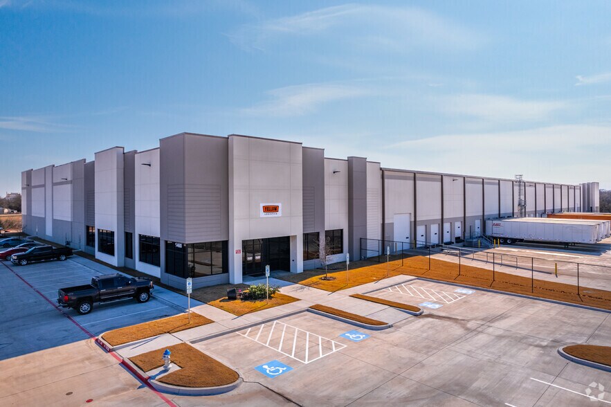 1440 E Kearney St, Mesquite, TX à louer - Photo du bâtiment - Image 2 de 6