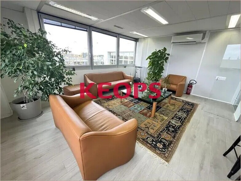 5 Avenue Albert Durand, Blagnac for sale - Interior Photo - Image 3 of 16