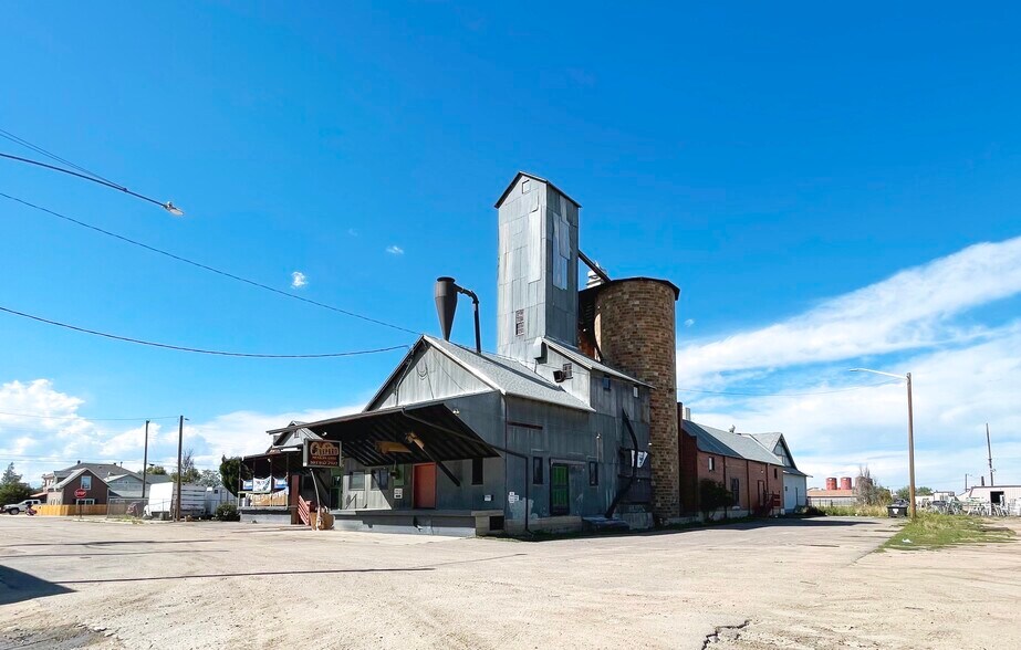 815 7th St, Fort Lupton, CO à vendre - Photo du bâtiment - Image 2 de 26