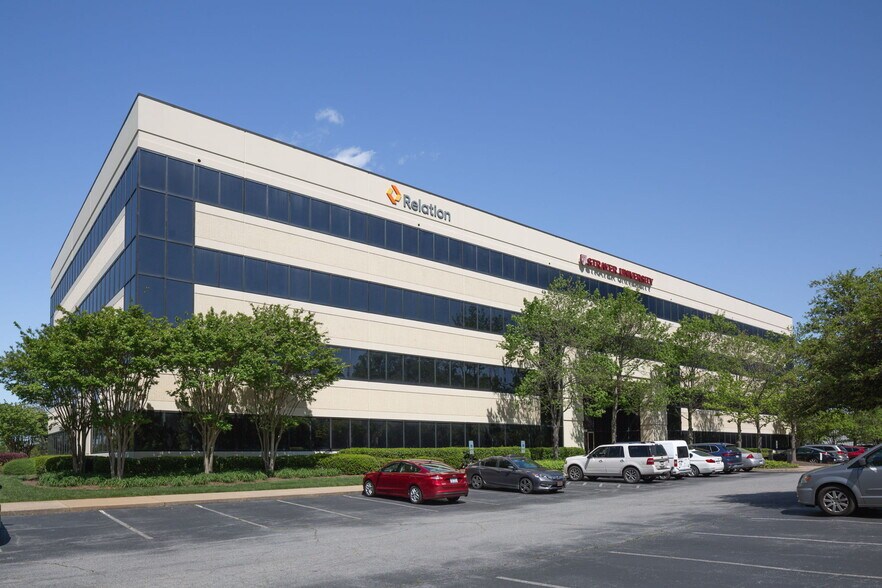 4900 Koger Blvd, Greensboro, NC à louer - Photo du bâtiment - Image 2 de 9