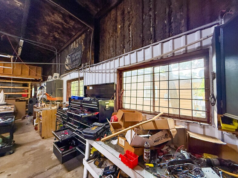 2105 N Main St, Vidor, TX à vendre - Photo du bâtiment - Image 2 de 11