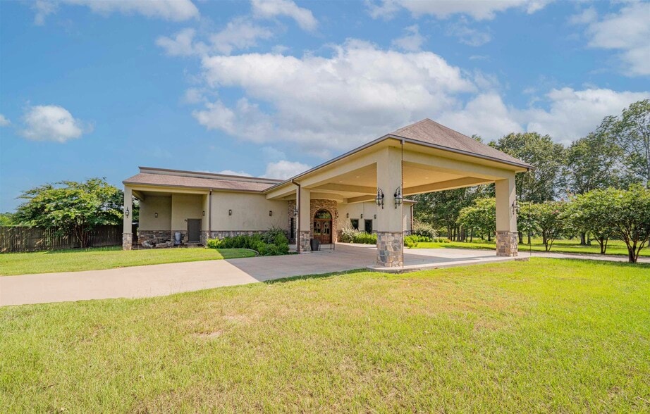 14284 State Highway 322 N, Kilgore, TX à vendre - Photo du bâtiment - Image 3 de 46