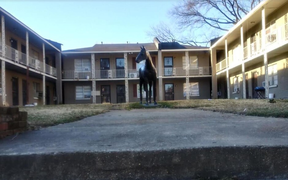 685-689 Adams Ave, Memphis, TN for sale - Building Photo - Image 1 of 1