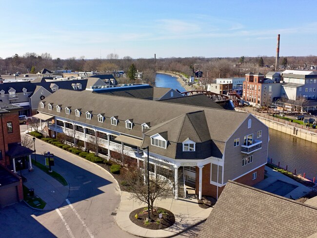 Plus de détails pour 330 Packetts Lndg, Fairport, NY - Bureau, Bureau/Commerce de détail à louer