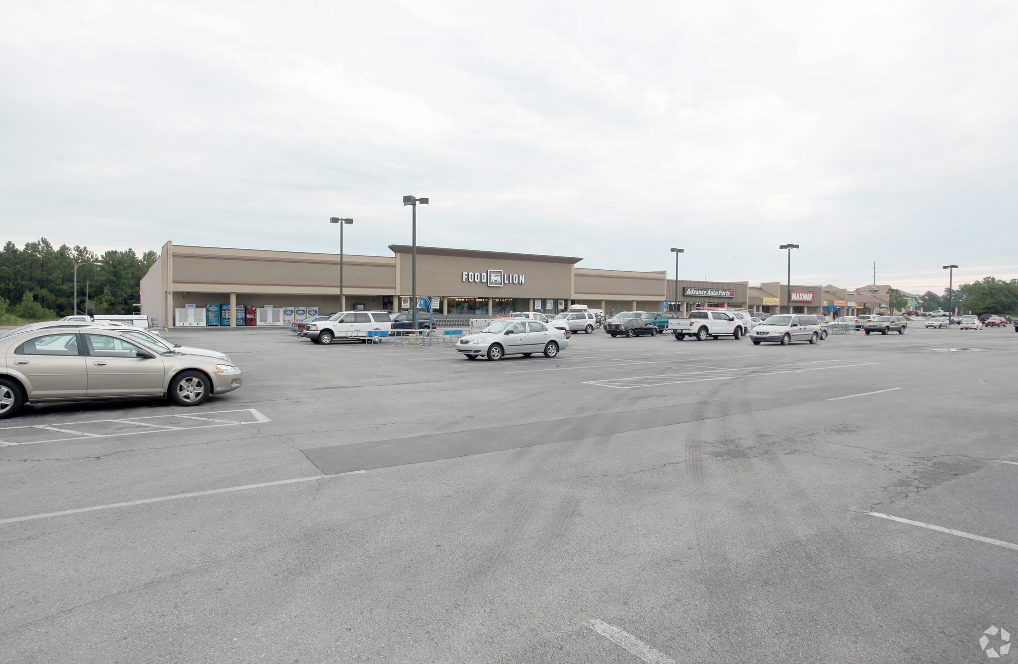 965 Old Folkstone Rd, Sneads Ferry, NC for lease Primary Photo- Image 1 of 11
