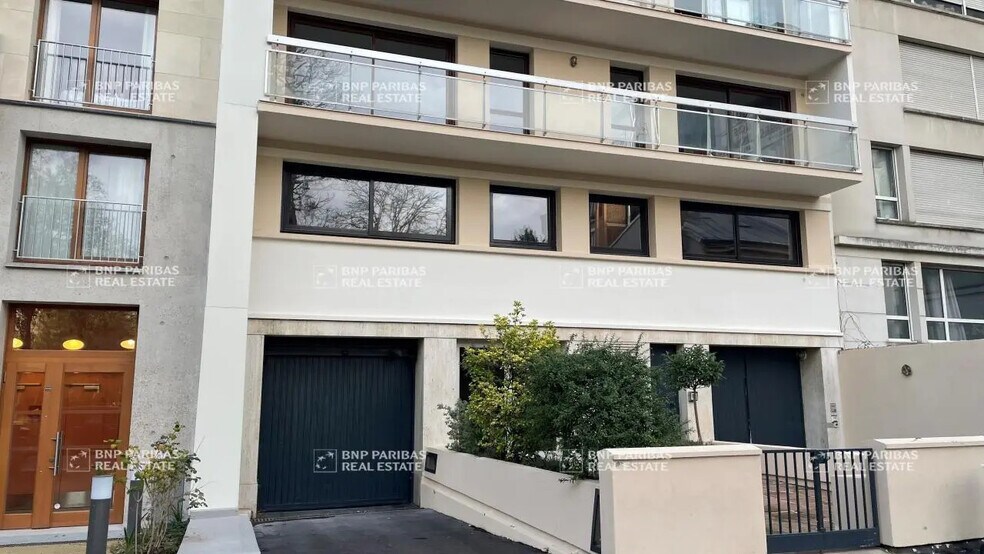 54 Rue De L'Eglise, Paris for sale - Building Photo - Image 1 of 6