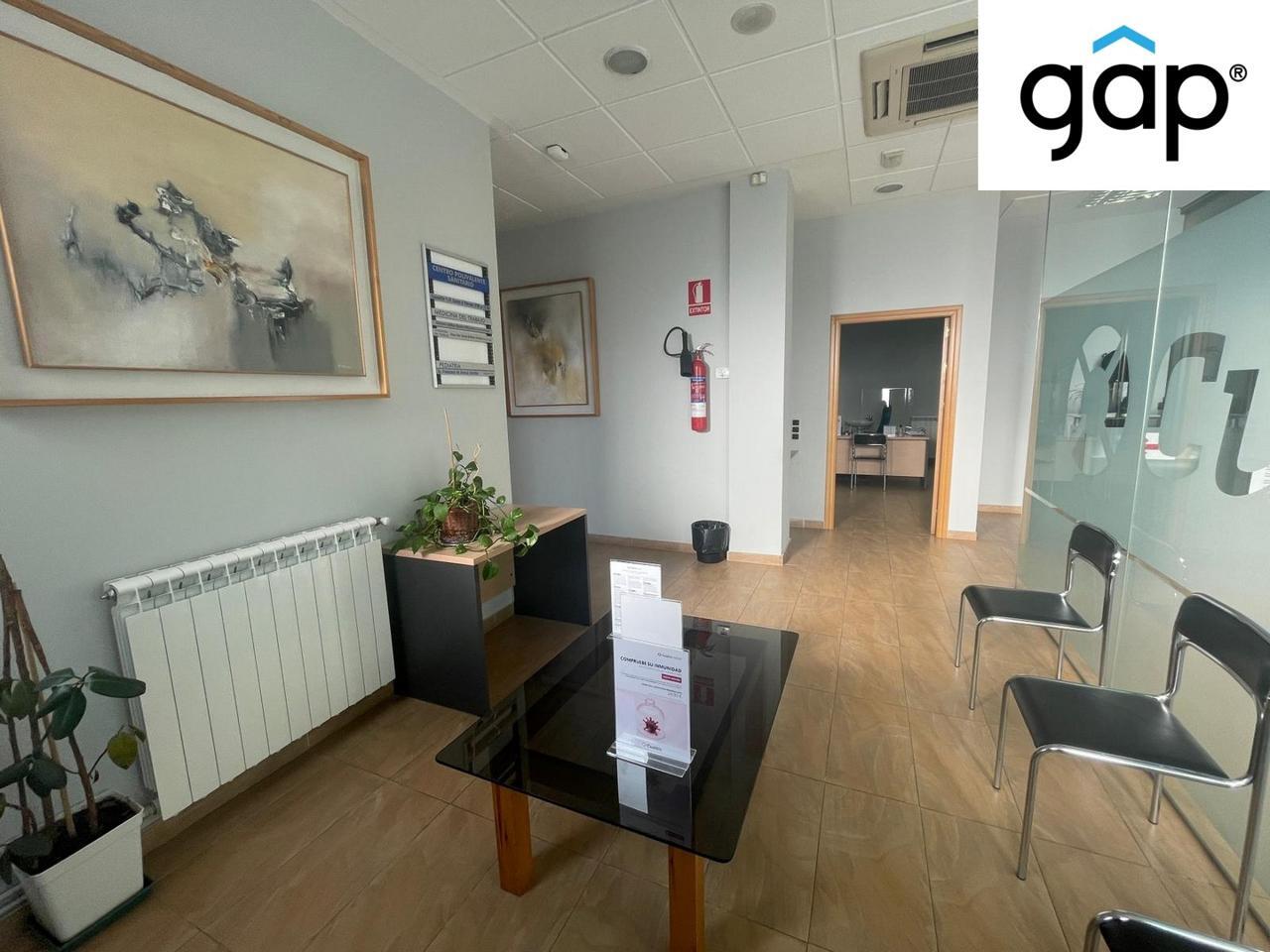 Retail in Cuenca, Cuenca for lease Interior Photo- Image 1 of 5