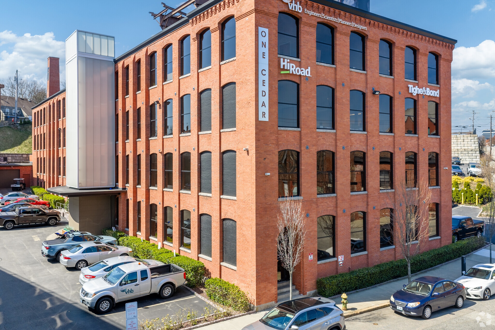 1 Cedar St, Providence, RI for lease Primary Photo- Image 1 of 65